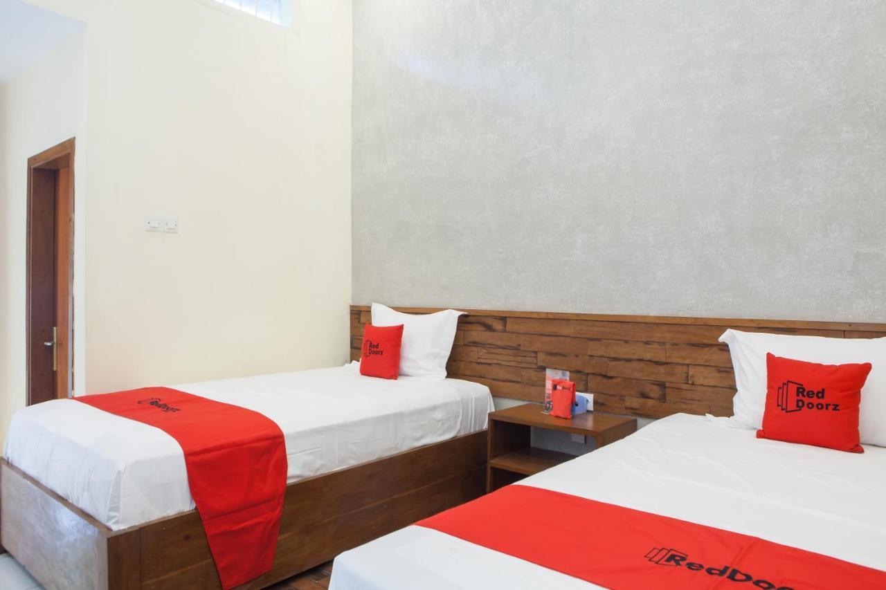 Hotel Reddoorz Near Baluran National Park Pandean Exterior foto